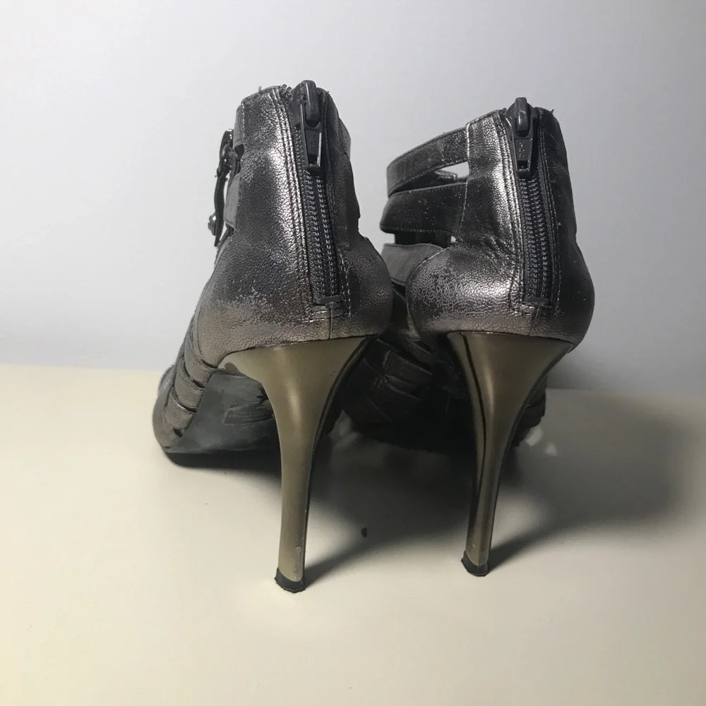 Strappy Silver Heel | Guess